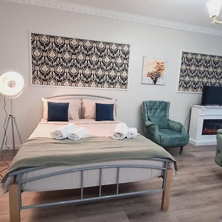 Ferienwohnung 5* Luxury Near Avram Iancu Sq New. Private Parking Cluj-Napoca Exterior foto