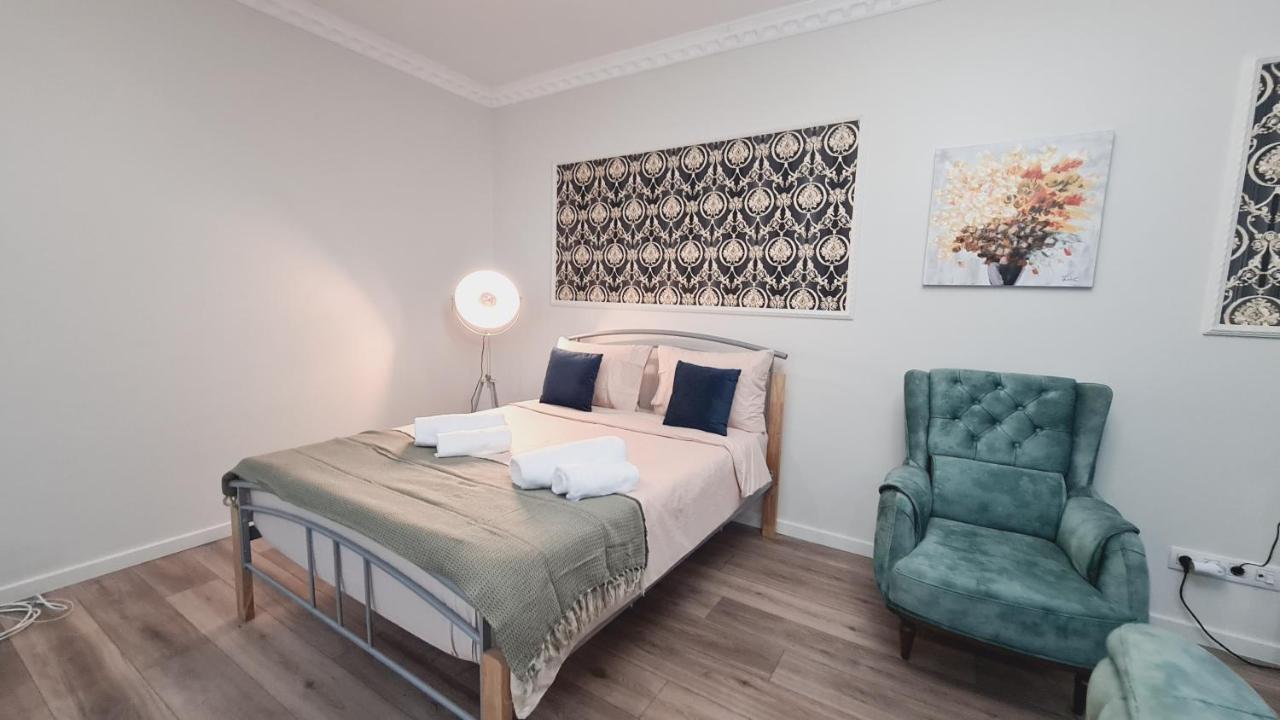 Ferienwohnung 5* Luxury Near Avram Iancu Sq New. Private Parking Cluj-Napoca Exterior foto