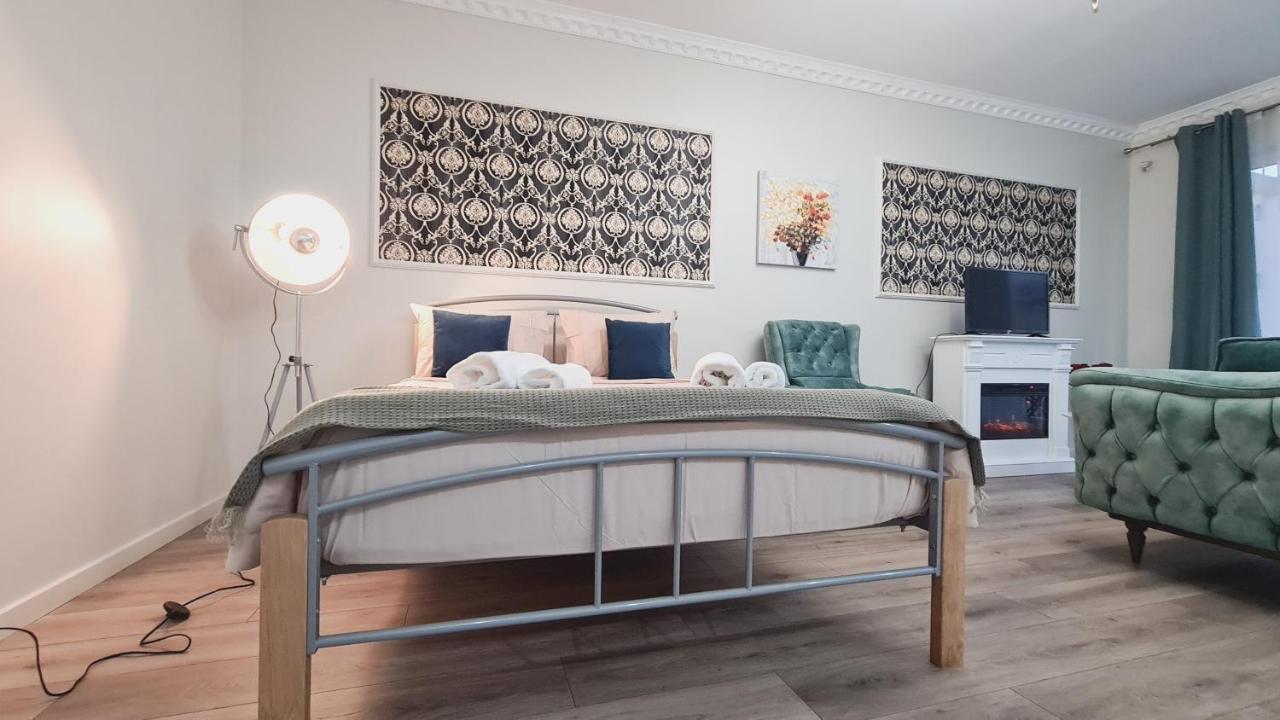 Ferienwohnung 5* Luxury Near Avram Iancu Sq New. Private Parking Cluj-Napoca Exterior foto