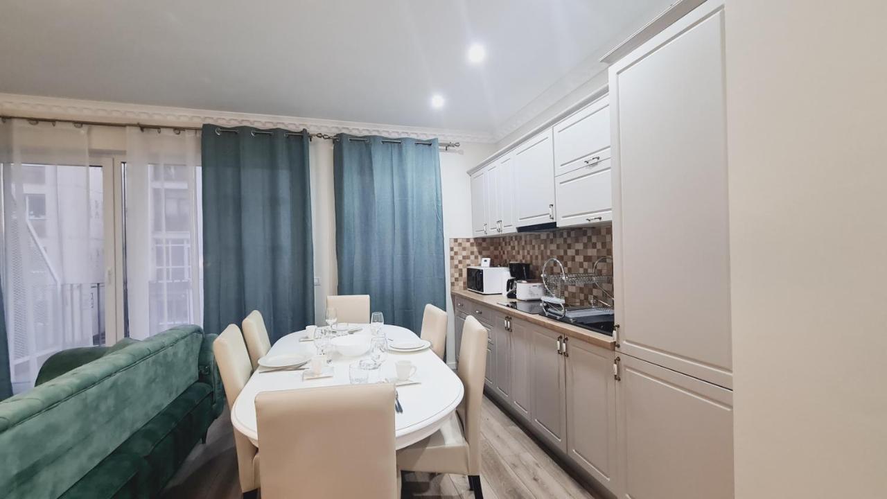 Ferienwohnung 5* Luxury Near Avram Iancu Sq New. Private Parking Cluj-Napoca Exterior foto