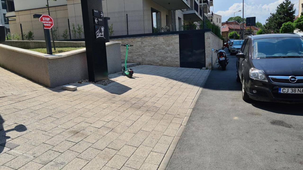 Ferienwohnung 5* Luxury Near Avram Iancu Sq New. Private Parking Cluj-Napoca Exterior foto