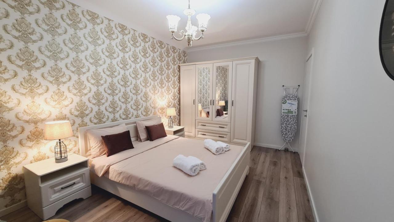 Ferienwohnung 5* Luxury Near Avram Iancu Sq New. Private Parking Cluj-Napoca Exterior foto